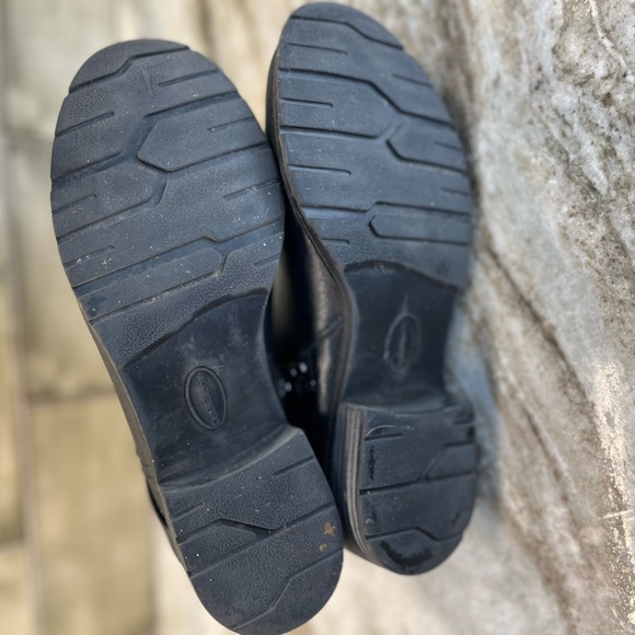 Croft & Barrow Ortholite black booties - Picture 5 of 7